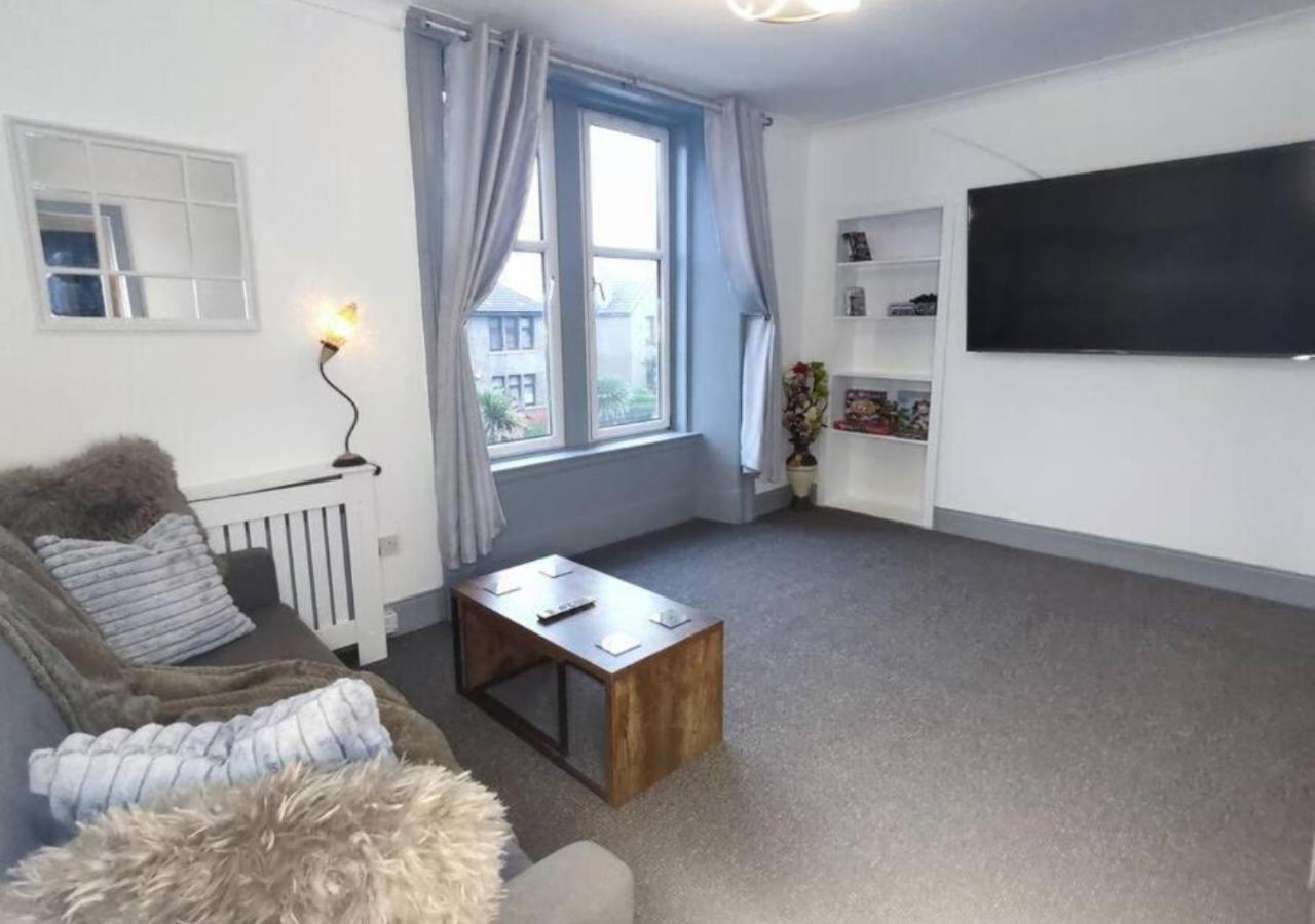 Dundee Football Stadium Apartment ภายนอก รูปภาพ