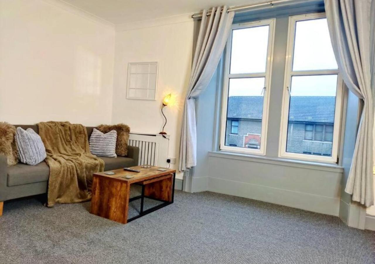 Dundee Football Stadium Apartment ภายนอก รูปภาพ